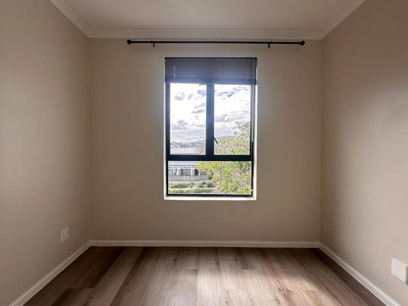 To Let 2 Bedroom Property for Rent in Burgundy Estate Western Cape